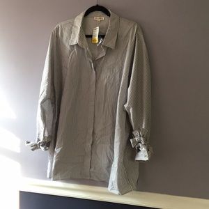 Grey & white striped blouse 2x